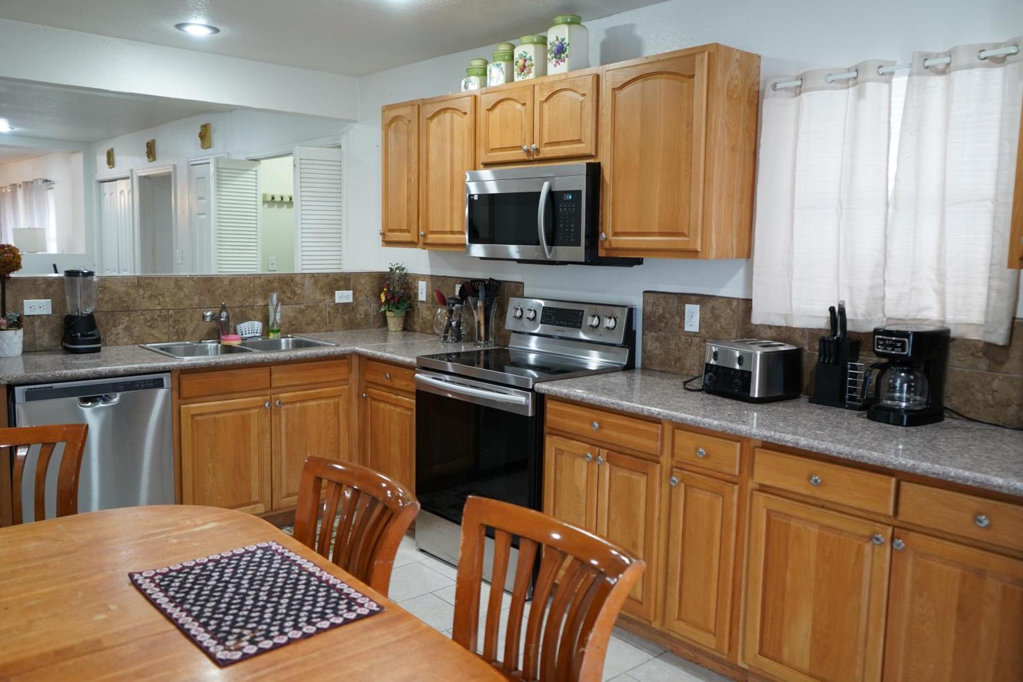 Large 4brhome Near Zoo, Downtown, Beale Street * Memphis